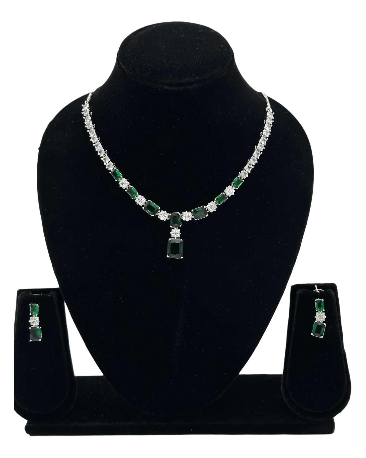 American Diamond Éléanor Luxury Necklace